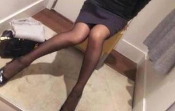 出勤してます。